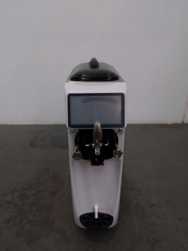 Mama Mia ST16ERLW Ice Cream Machine