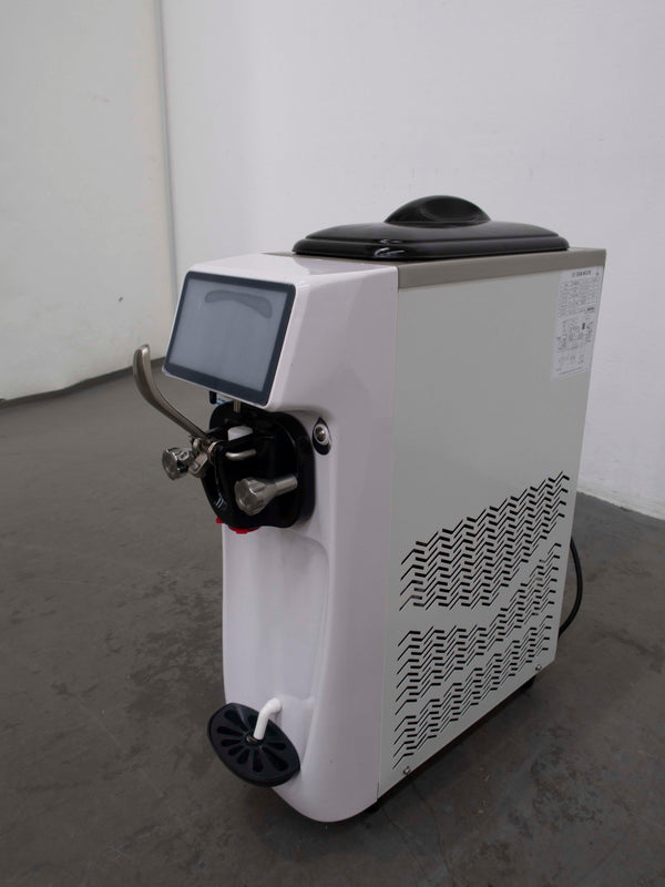 Mama Mia ST16ERLW Ice Cream Machine